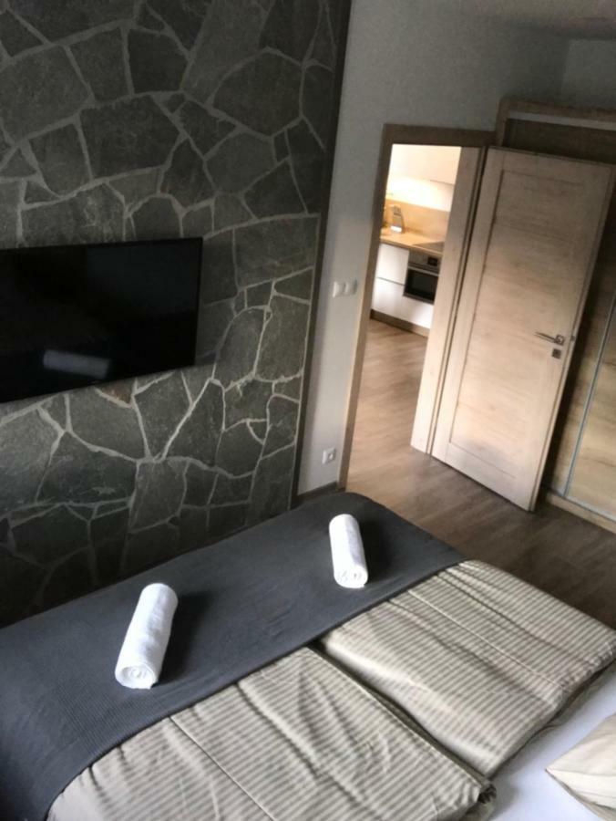 Appartamento Apartmán Lomnička - Tatranská Lomnica Esterno foto