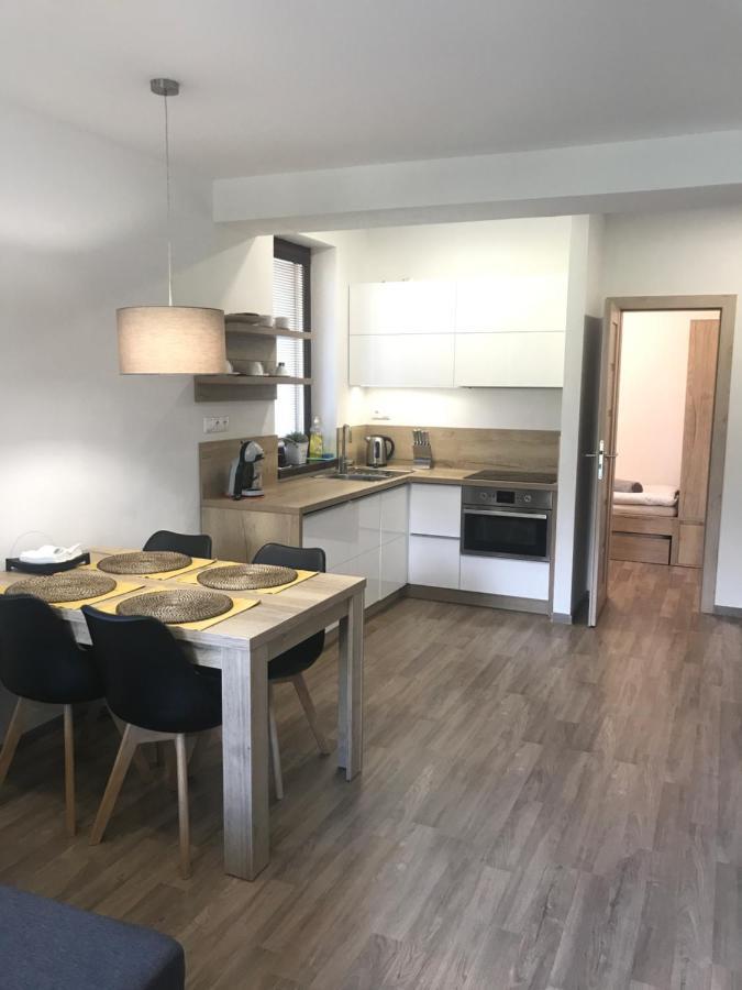 Appartamento Apartmán Lomnička - Tatranská Lomnica Esterno foto